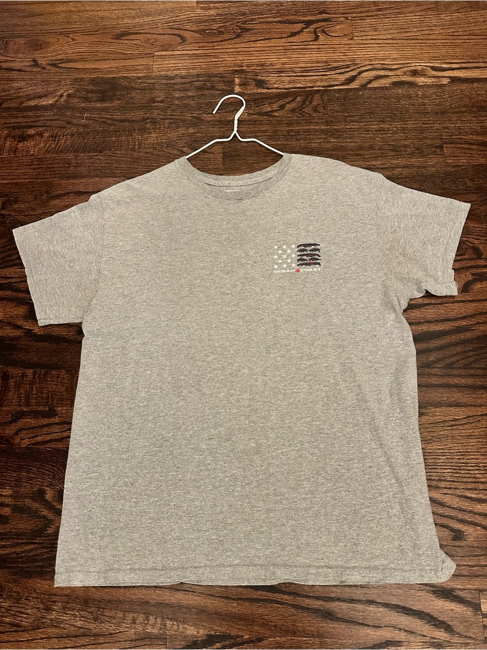 Ocean + Coast Offshore Outfitters Fishing Lures Flag Graphic Tee Gray Size Small